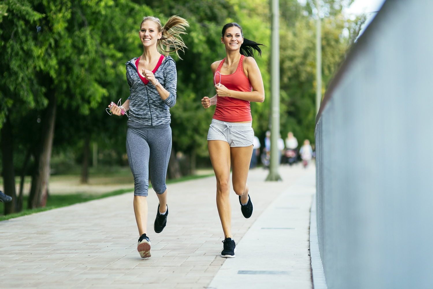 Женский подойти. Jogging women 2021. Милые бегающие дамы на немецком.